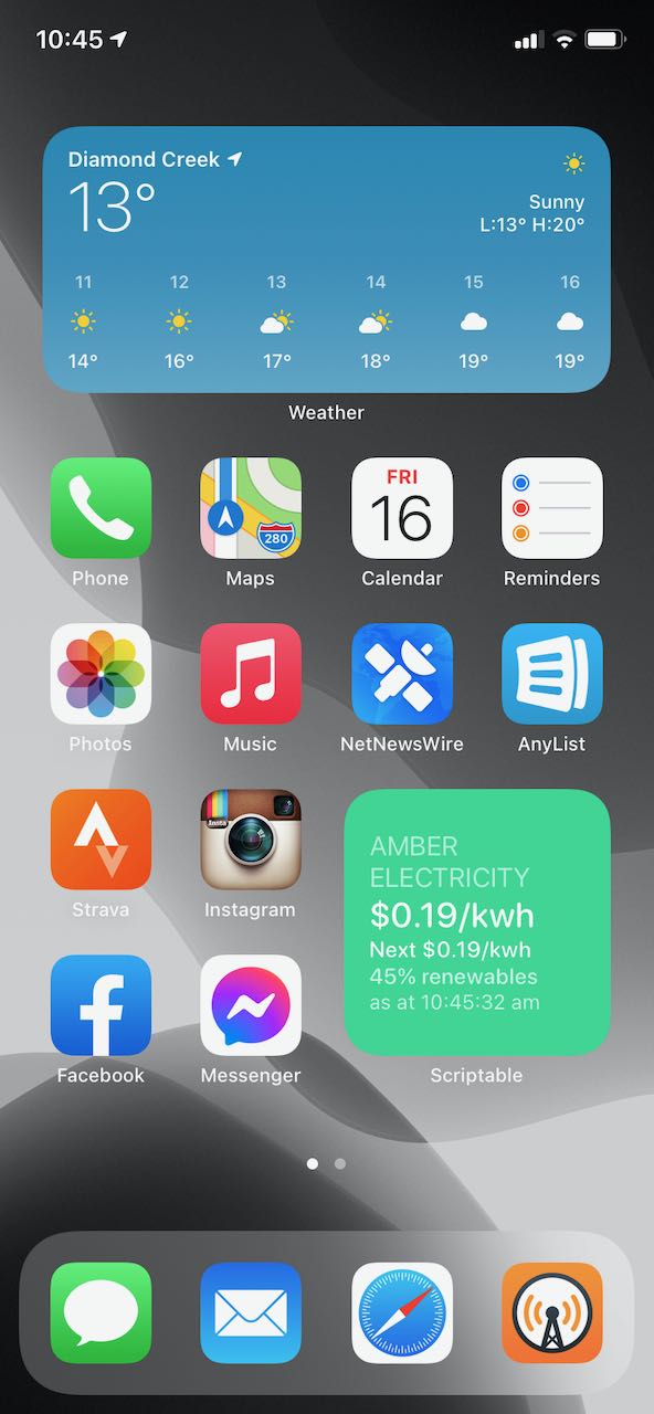 My iPhone Home Screen with my Amber Widget at the right hand side.